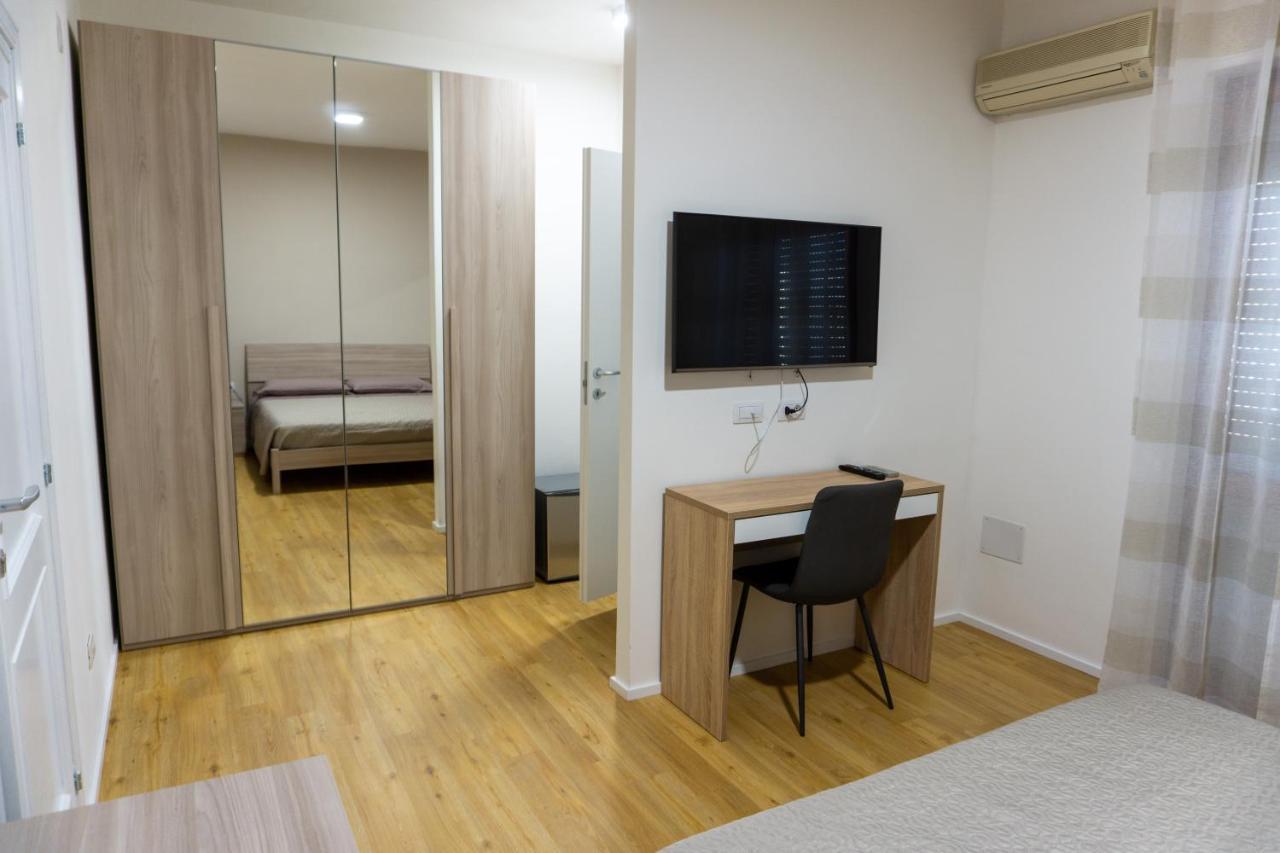 The Shell Guest House Алгеро Екстериор снимка