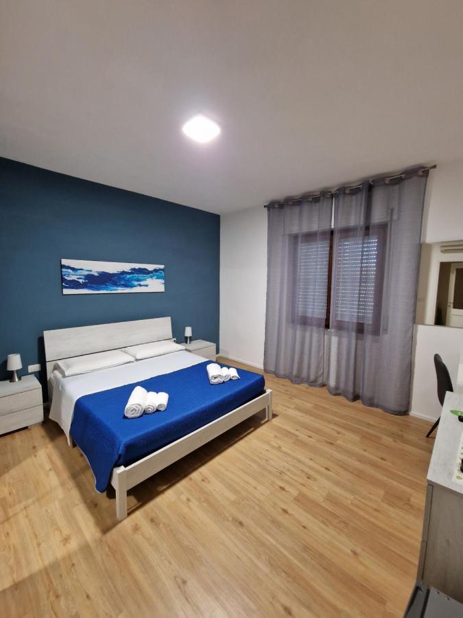 The Shell Guest House Алгеро Стая снимка