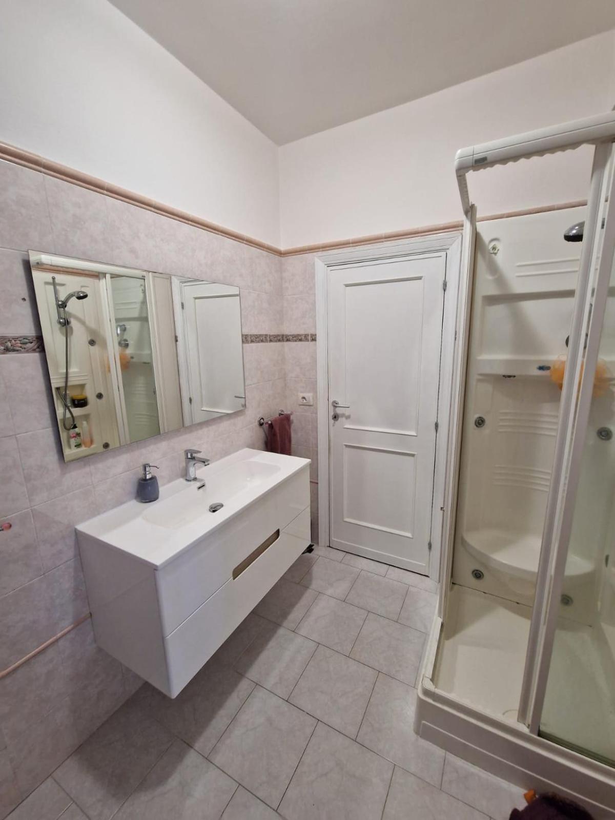 The Shell Guest House Алгеро Екстериор снимка